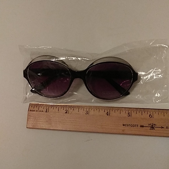 Retro Cateye Sunglasses - Picture 2 of 4